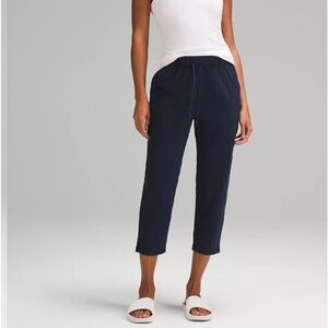 Lululemon Black Stretch‎ High-Rise Cropped Pant